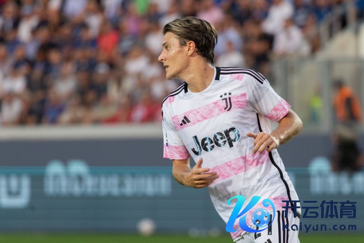 罗马诺辟谣：巴黎不测签下法乔利，尤文也莫得冬窗卖他的策动